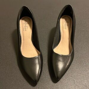Clark’s Women’s black pump heels